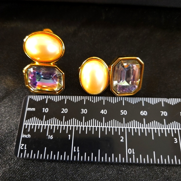 YSL ✨️Gripoix Crystal & Faux Pearl Earrings (For Pierced Ears) - Picture 3 of 3